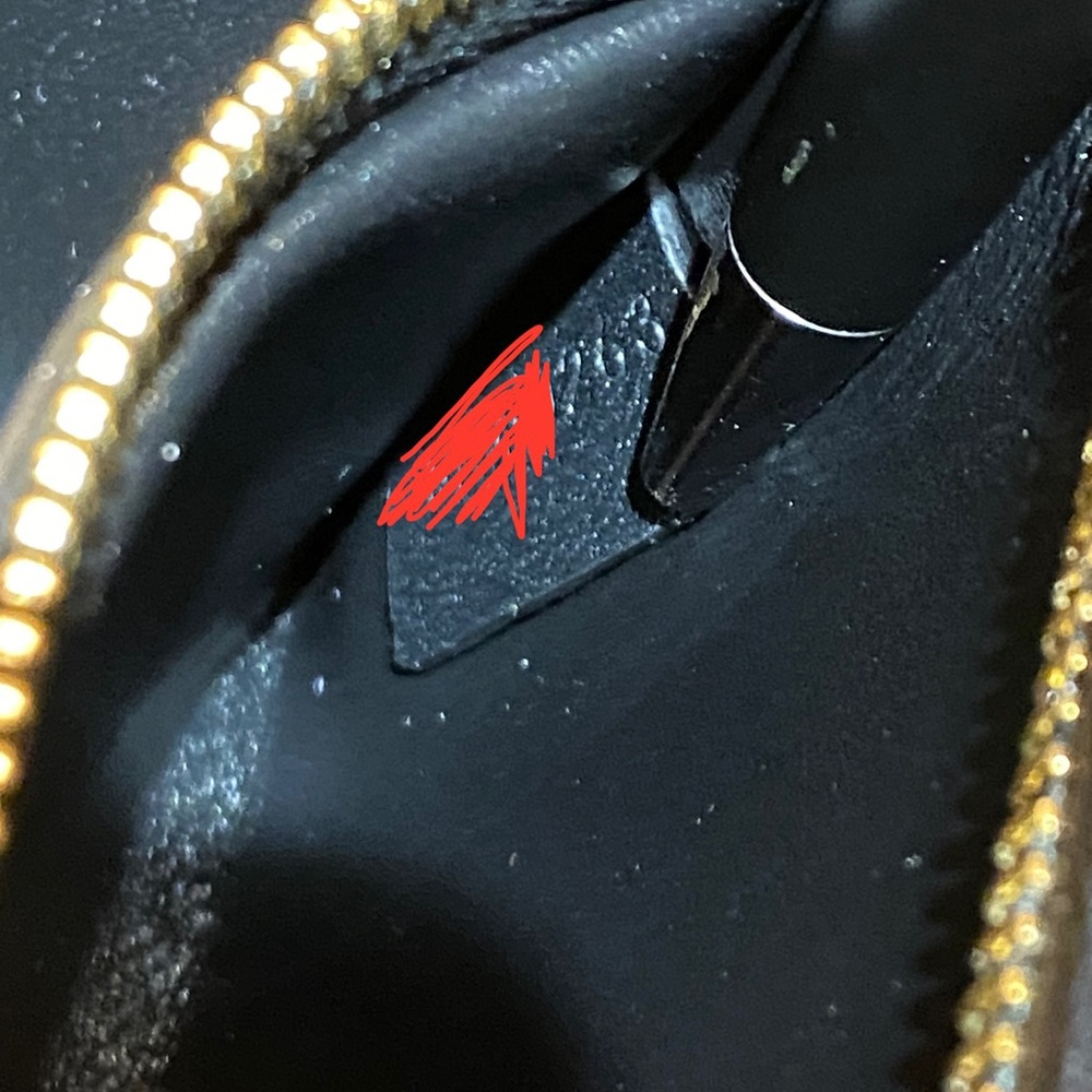 Brand New Celine Triomphe Teen Bag in Shiny Black Calfskin Leather - Picture 16 of 16